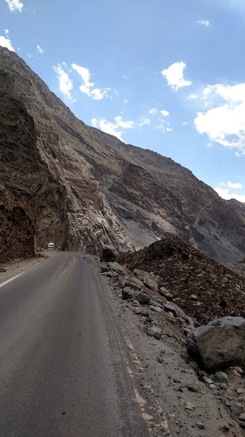 The glacier on the road near Hunza.