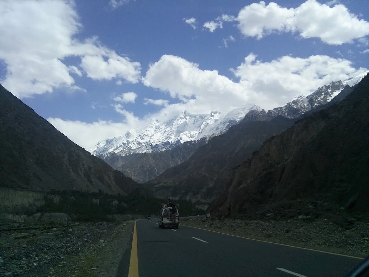 Panorama, glacier on the left.