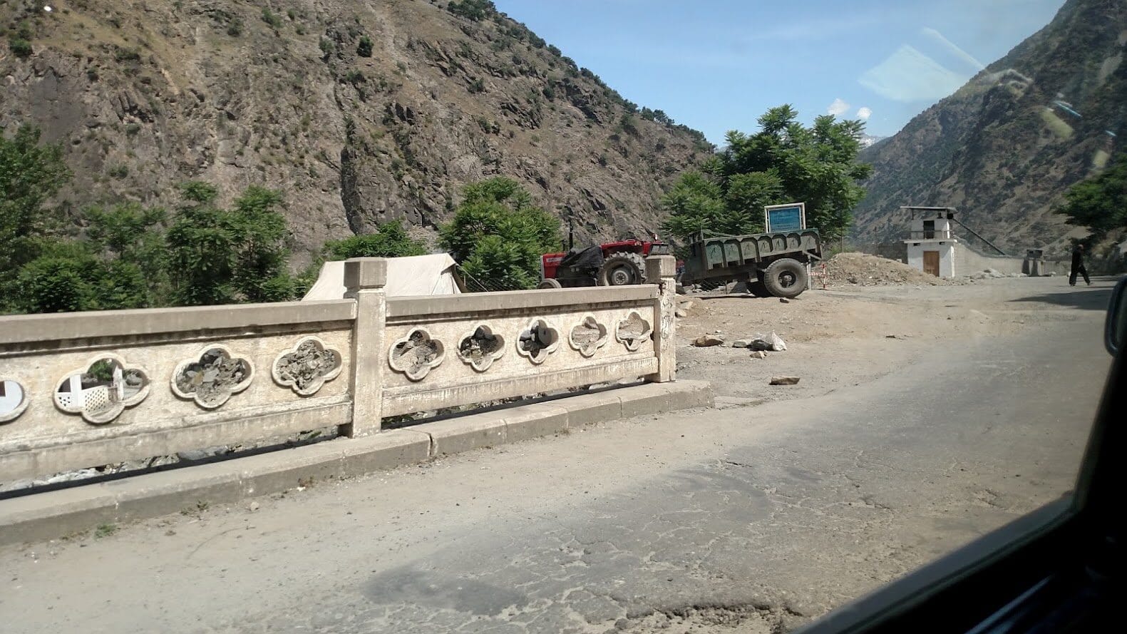 The landslide, five to ten km from Dasu.